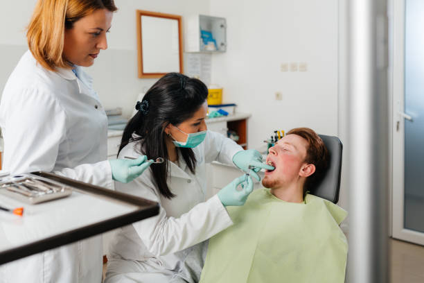 Best Emergency Treatment for Toothache in Eureka, IL